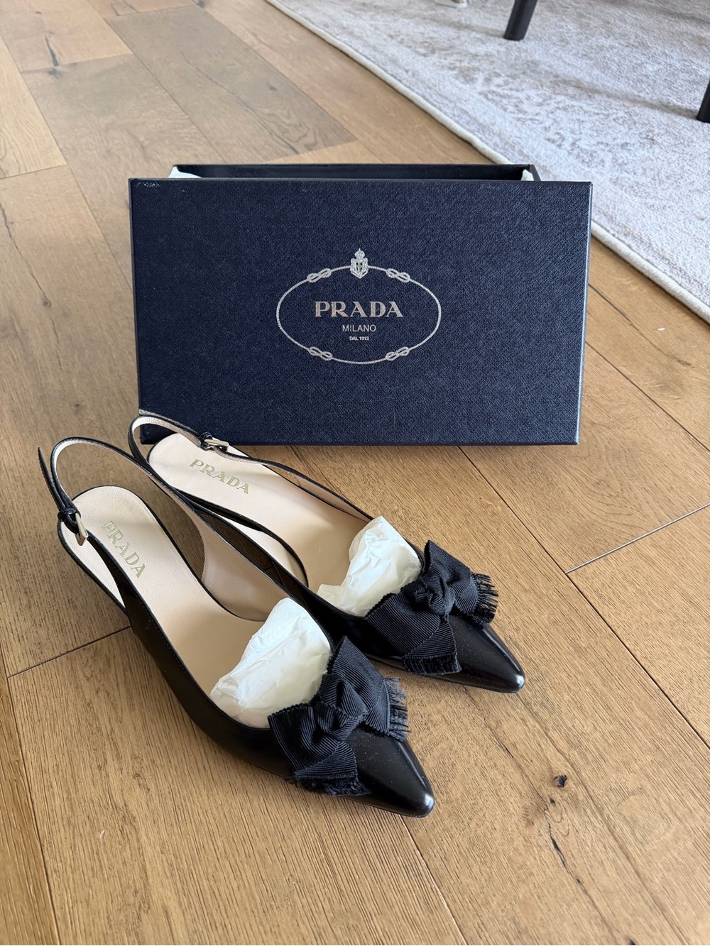 Vintage Prada Spazzolato Classic Neo J9883 Nero Slingback Heels Size 38 Black